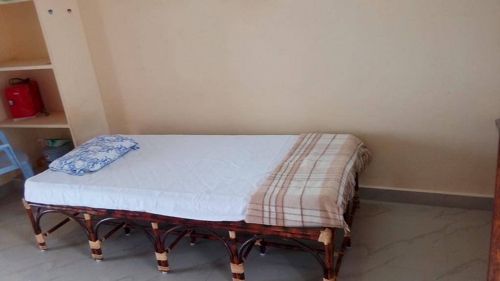 Sabri Guest House Tiruvannāmalai Exterior foto