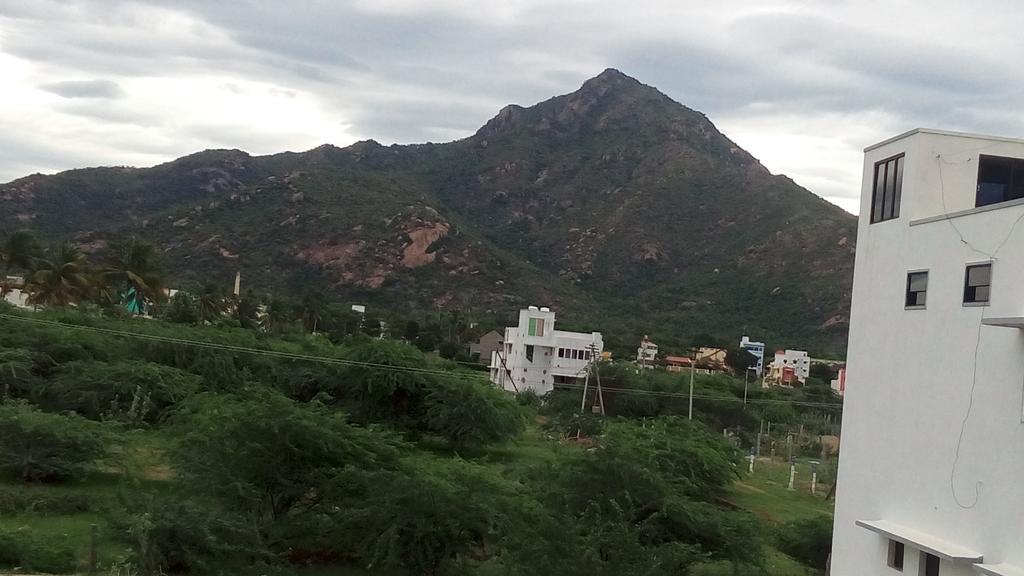 Sabri Guest House Tiruvannāmalai Exterior foto